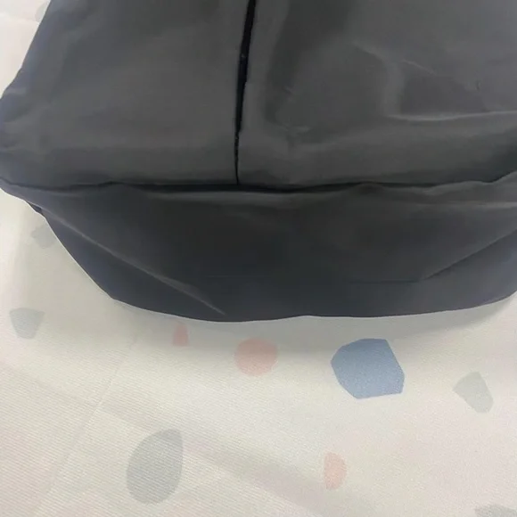 lululemon Everyday Backpack 2.0 23L Backpack - Picture 5 of 11